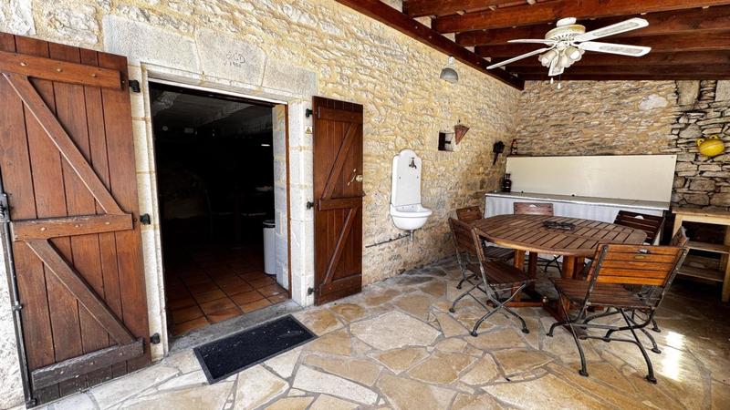 Maison - 160 m² - 5 pièces