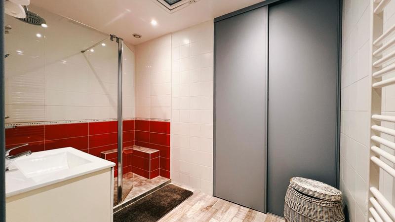 Maison de ville - 232 m² - 9 pièces