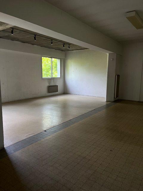 Maison - 500 m² - 10 pièces