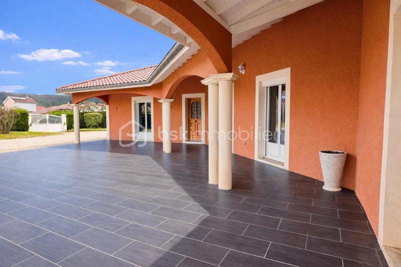 Maison - 141 m² - 6 pièces