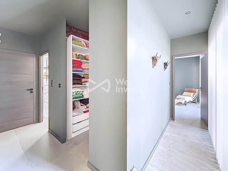 Villa - 220 m² - 5 pièces