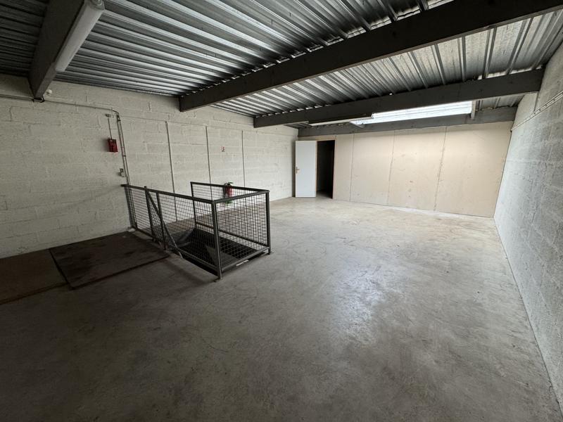 Local d'activités - 850 m²