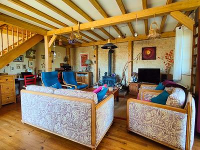 Maison - 290 m² - 9 pièces