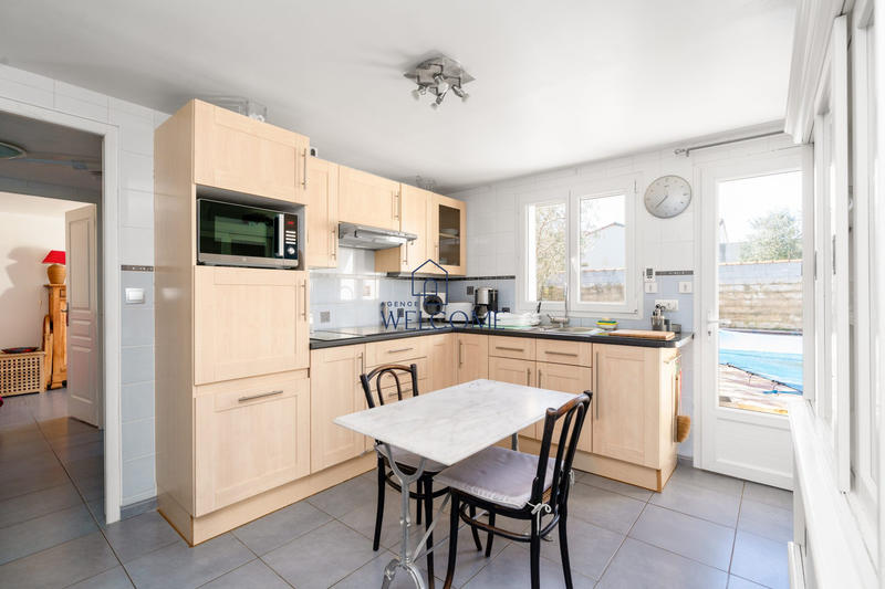 Maison - 139 m² - 6 pièces