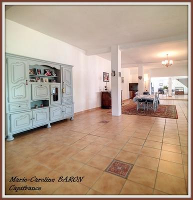 Maison - 450 m² - 10 pièces