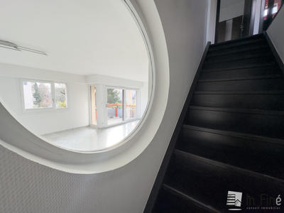 Appartement - 155 m² - 6 pièces