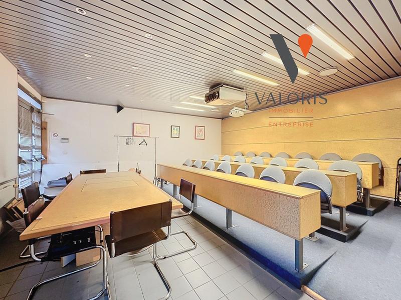 Bureau - 282 m² - 4 pièces