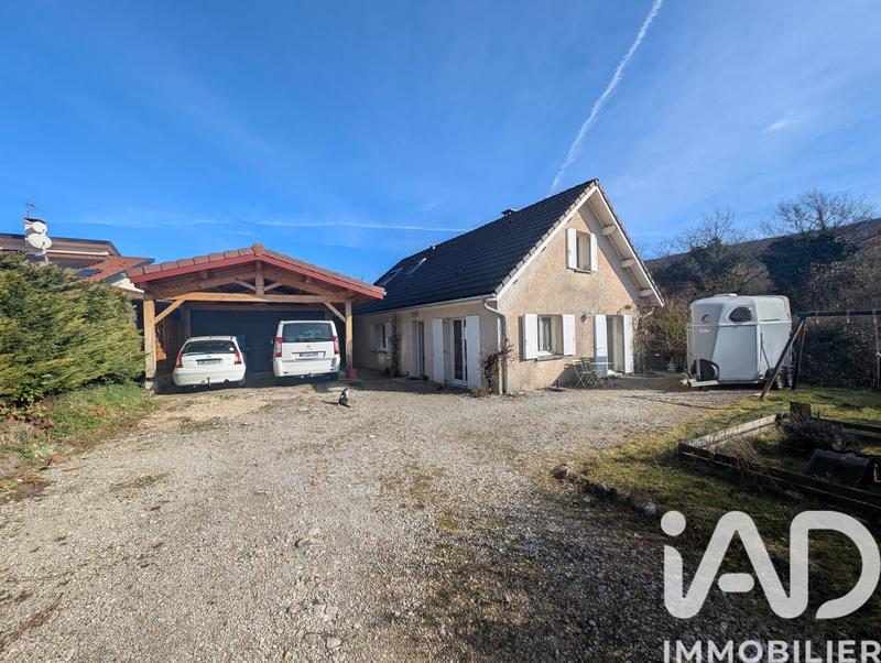Maison - 96 m² - 5 pièces