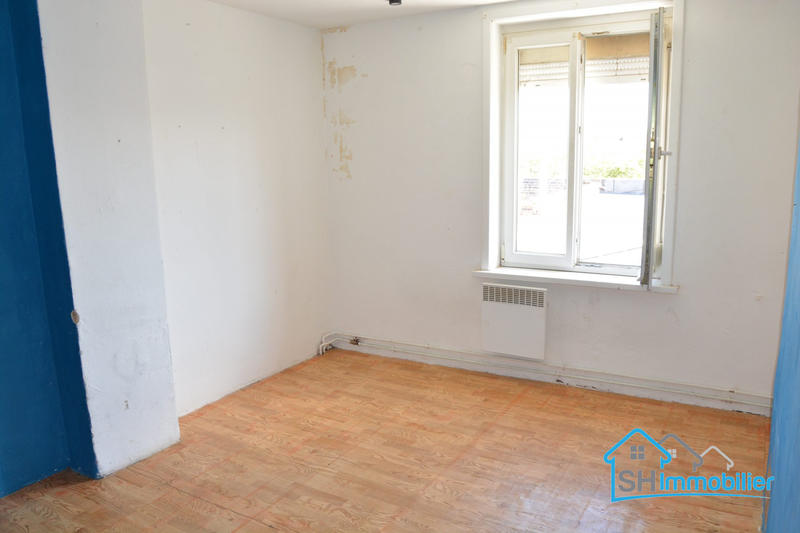 Maison traditionnelle - 80 m² - 6 pièces