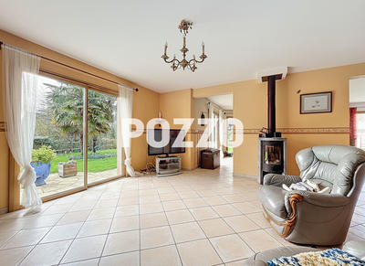 Maison - 177 m² - 6 pièces