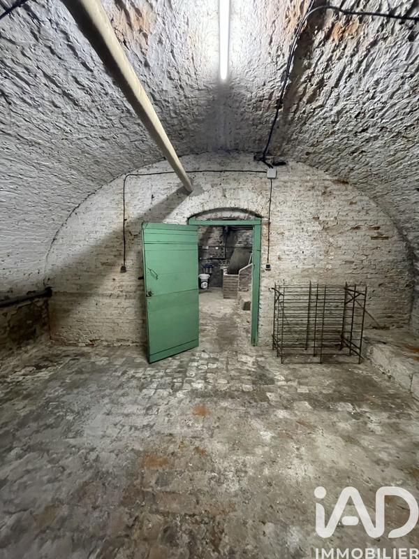 Maison - 220 m² - 10 pièces