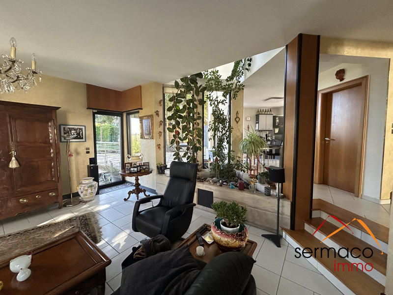 Maison contemporaine - 220 m² - 7 pièces