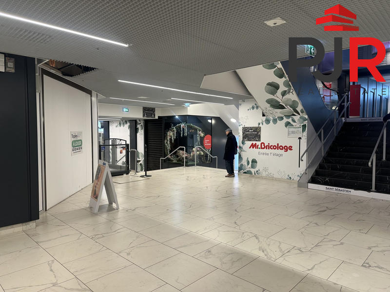 Local commercial - 260 m²