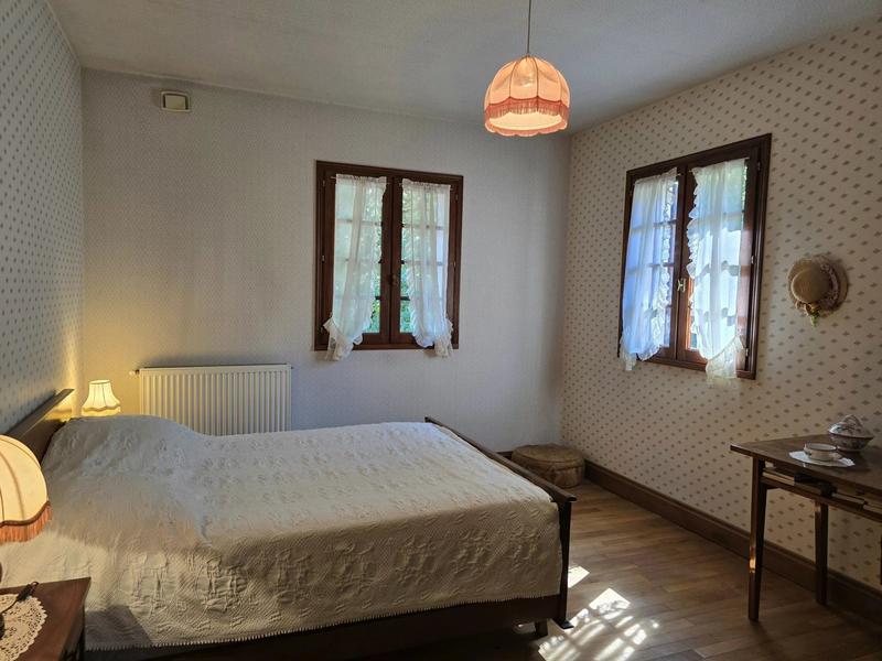 Maison - 315 m² - 10 pièces