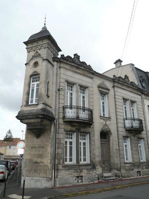 Maison bourgeoise - 230 m² - 9 pièces