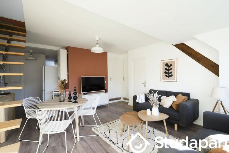 Chambre - 10 m² - 1 pièce