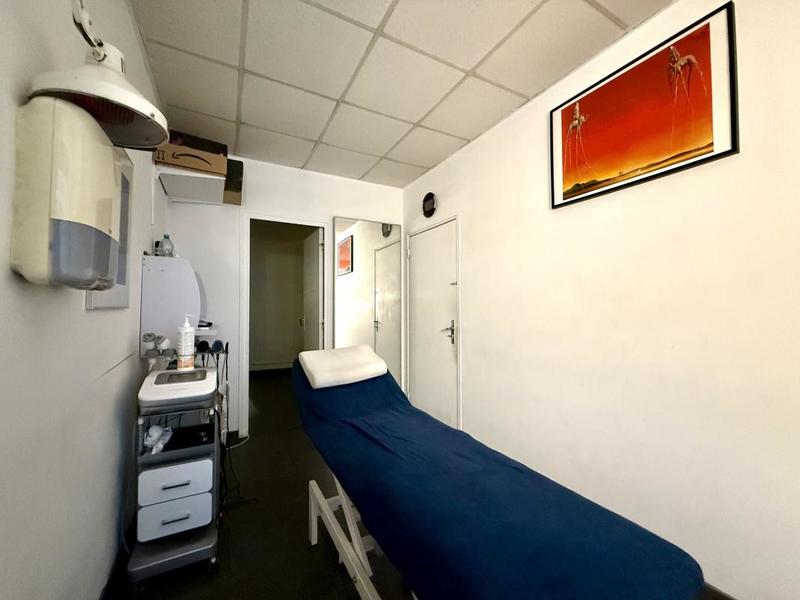 Bureau - 30 m² - 2 pièces