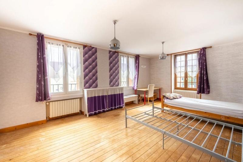 Maison - 206 m² - 8 pièces