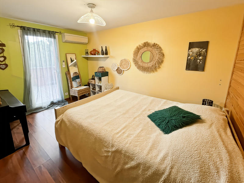 Maison - 198 m² - 8 pièces