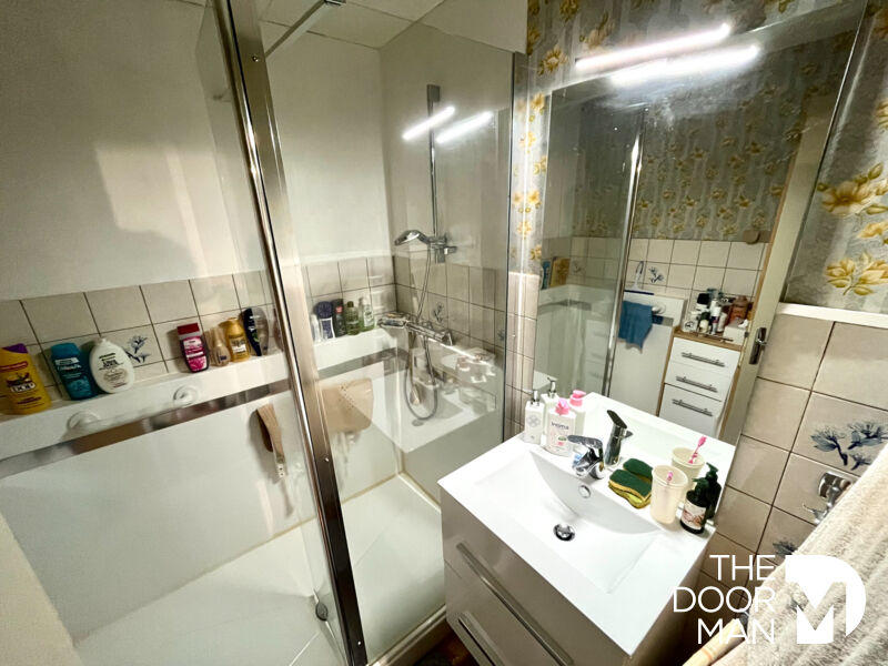 Maison - 96 m² - 5 pièces