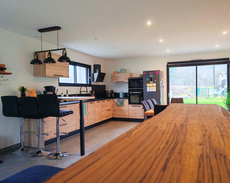 Maison - 98 m² - 5 pièces