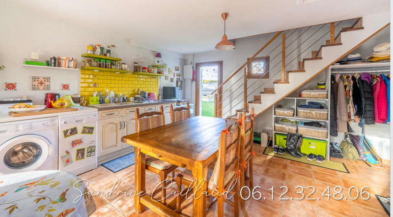 Maison - 219 m² - 10 pièces