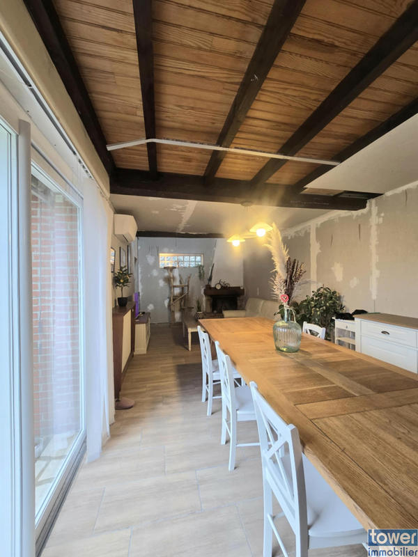 Maison - 100 m² - 6 pièces