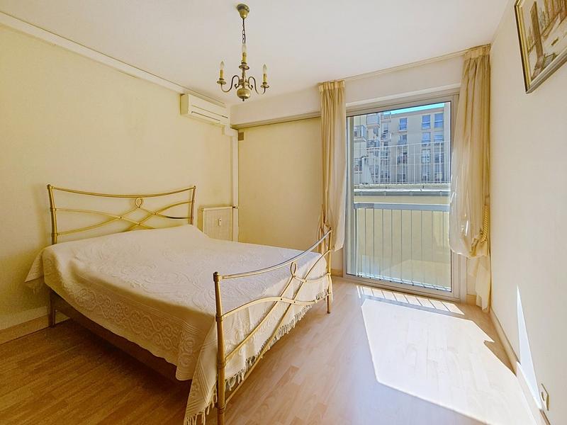 Appartement - 92 m² - 4 pièces