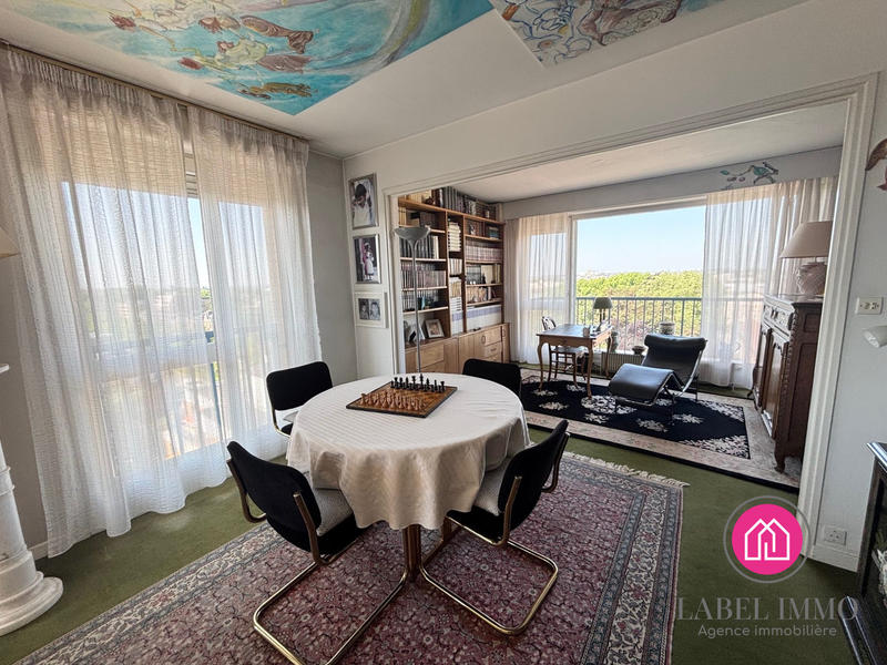 Appartement - 100 m² - 6 pièces