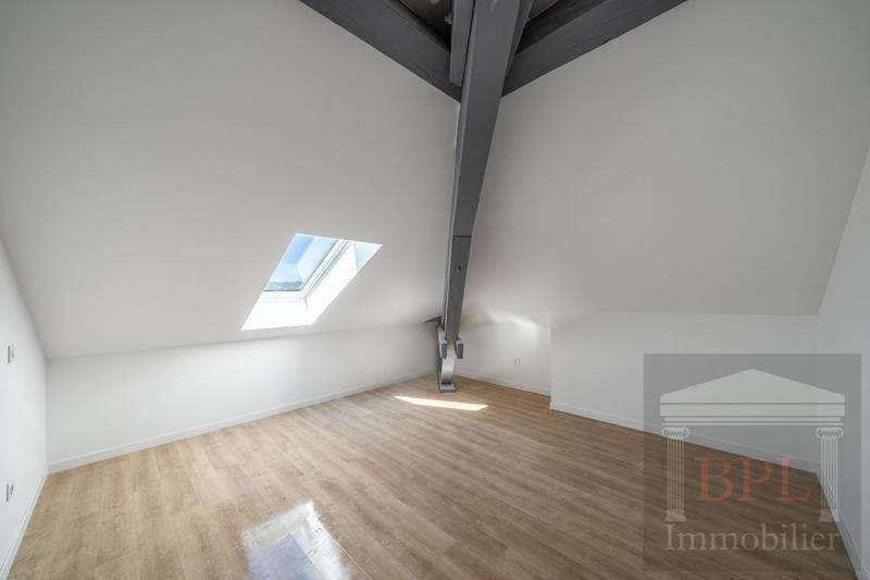 Appartement - 90 m² - 3 pièces