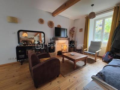 Maison - 150 m² - 7 pièces