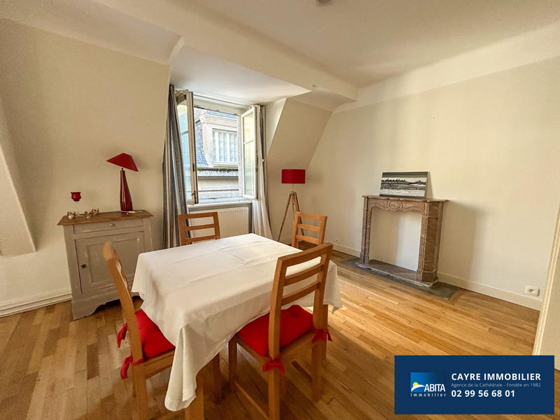 Appartement - 74 m² - 2 pièces