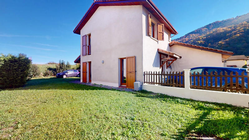 Maison - 84 m² - 4 pièces