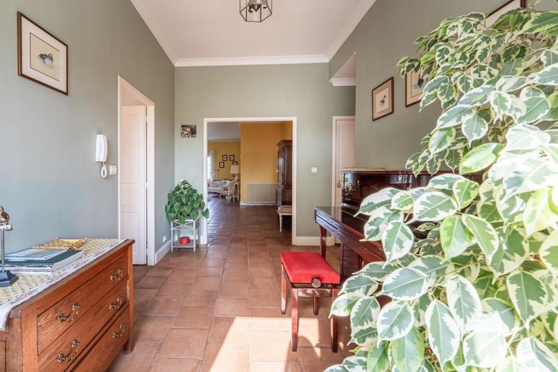 Maison - 214 m² - 5 pièces