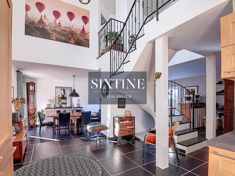 Villa - 149 m² - 8 pièces