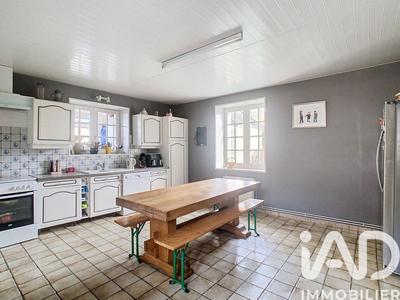 Maison - 141 m² - 6 pièces