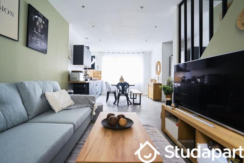 Chambre - 13 m² - 1 pièce