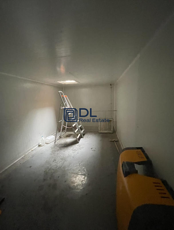 Entrepôt - 1 000 m²