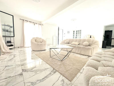 Maison - 183 m² - 6 pièces