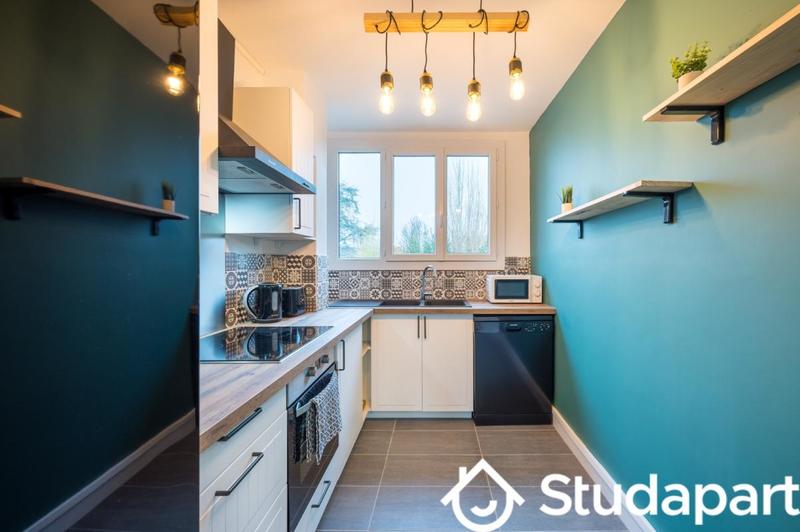 Chambre - 10 m² - 1 pièce