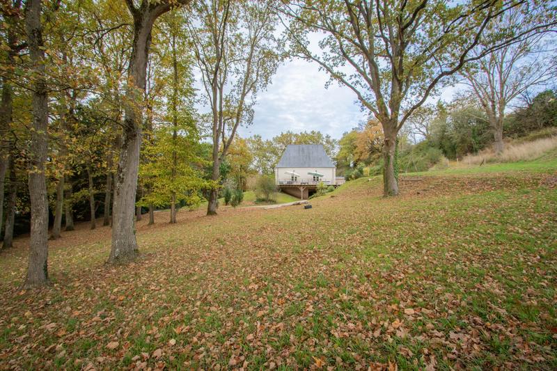 Maison - 279 m² - 8 pièces