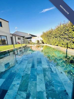 Maison - 104 m² - 4 pièces