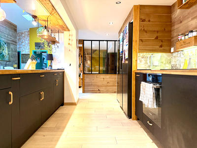 Maison - 213 m² - 6 pièces