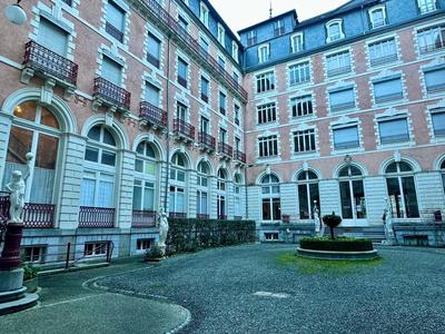 Appartement - 100 m² - 4 pièces