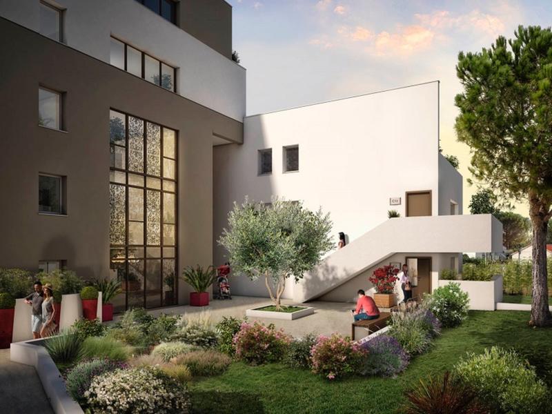 Studio - 96 m² - 4 pièces