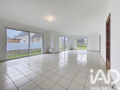 Maison - 104 m² - 7 pièces