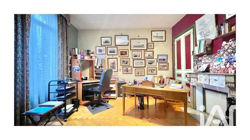 Maison - 200 m² - 7 pièces