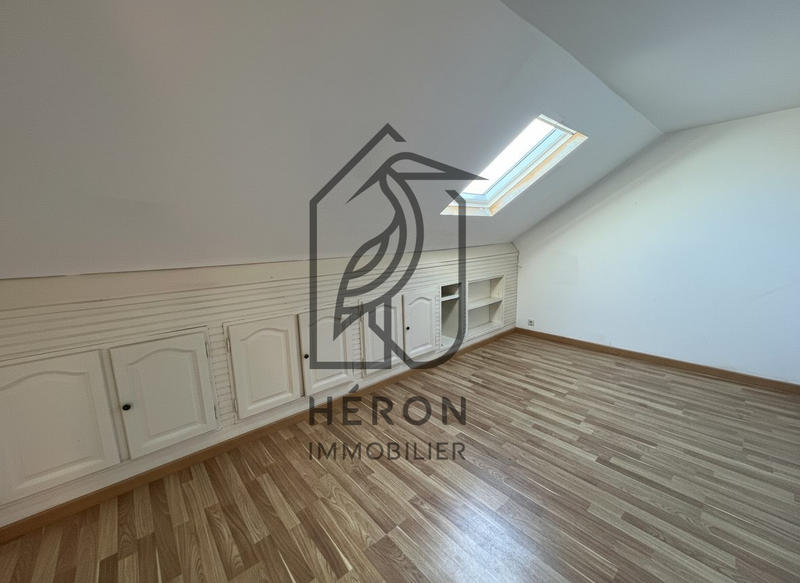 Maison - 144 m² - 8 pièces