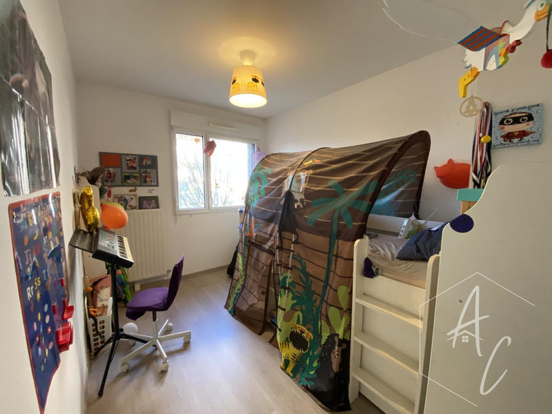 Maison - 98 m² - 6 pièces