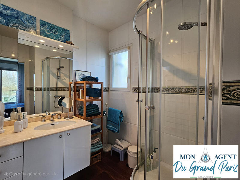 Maison - 175 m² - 8 pièces